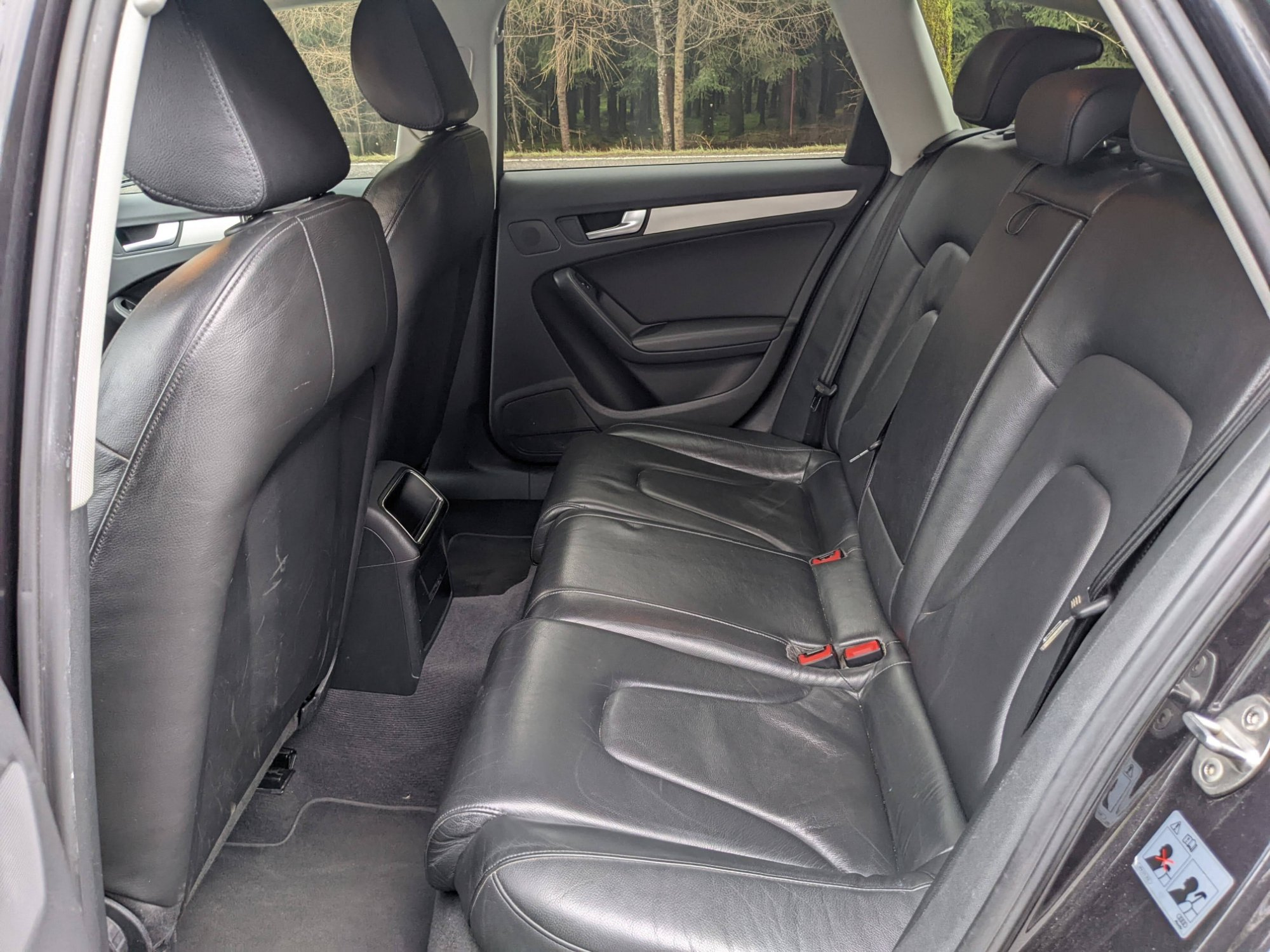 Audi A4 Allroad Quattro 2.0 TDI (2009) - Diesel - Manuelle - 136 hp - 268.998 km