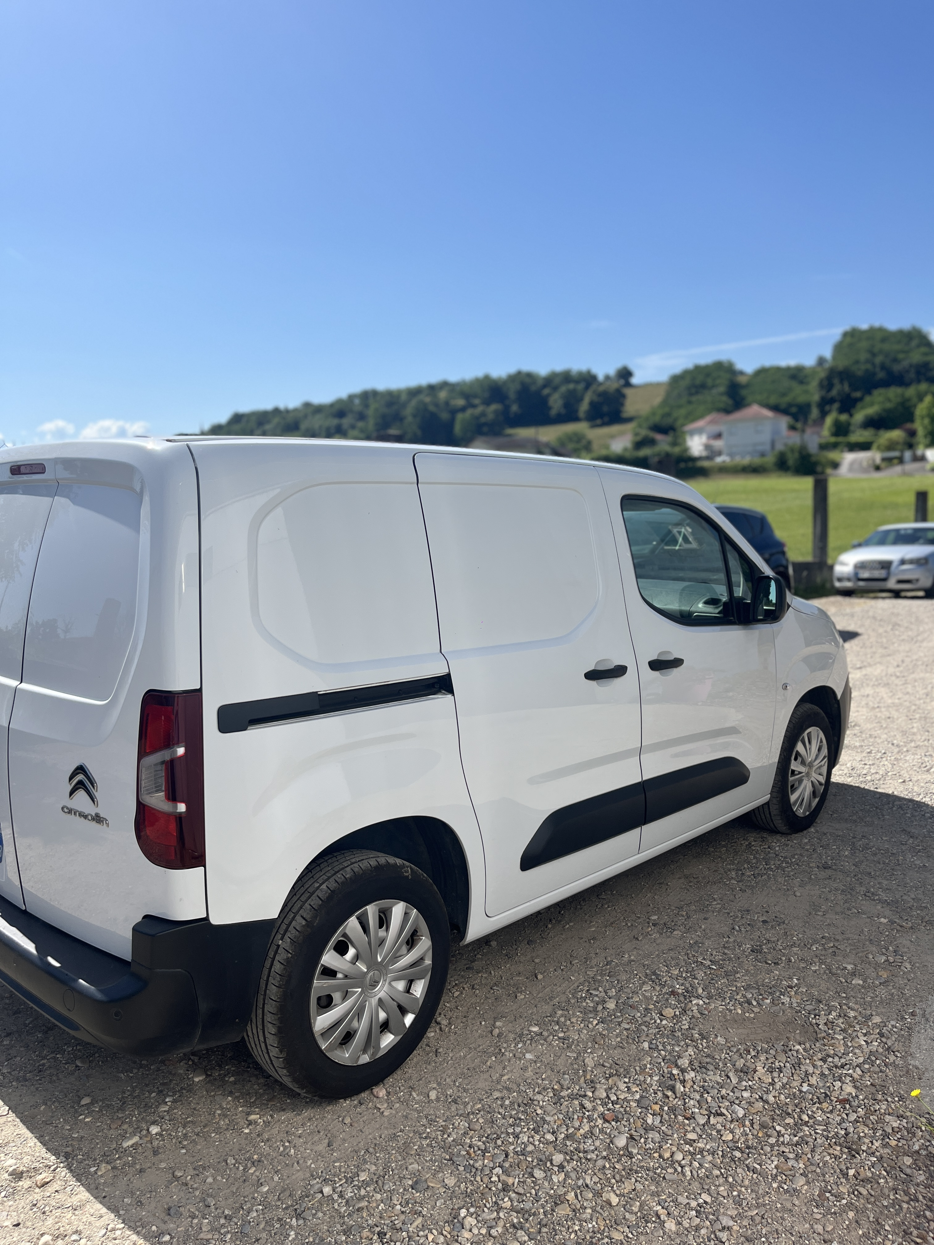 Citroën Berlingo BlueHDi 130 - Miniature 7
