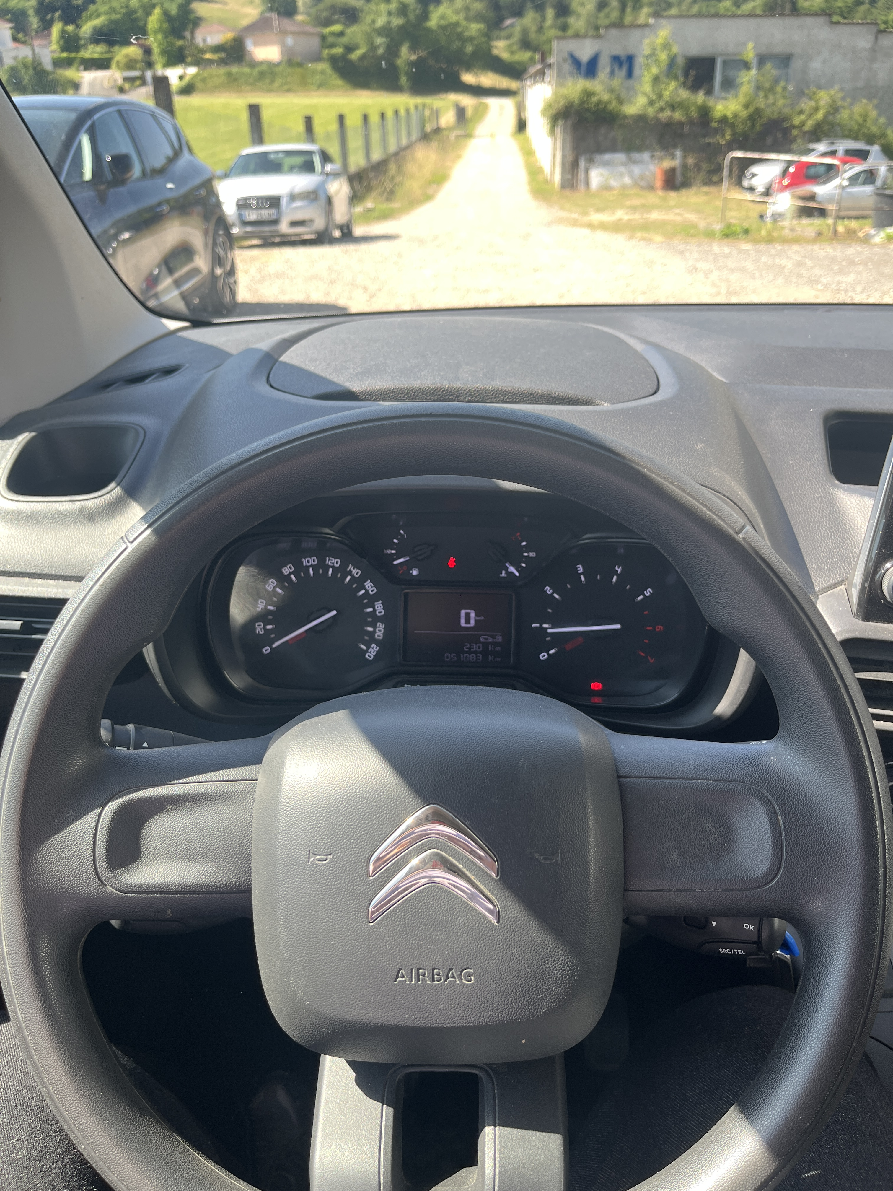 Citroën Berlingo BlueHDi 130 - Miniature 8