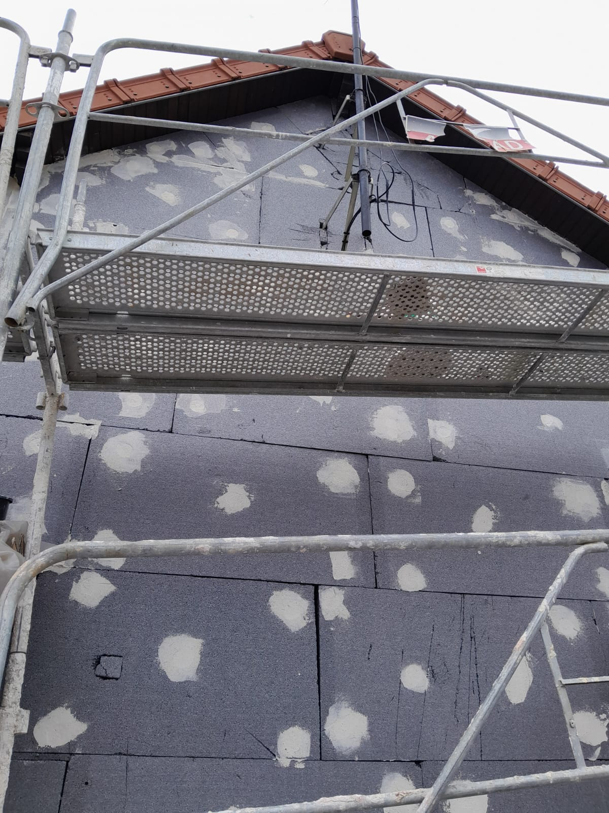 Bonjour, vos travaux de construction sont effectués avec soin