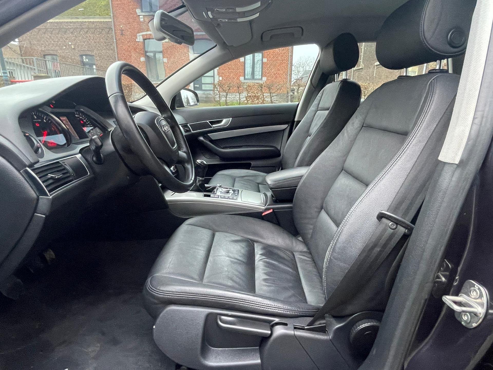 Audi A6 2.7 TDI (2005) - Diesel - Manuelle - 163 hp - 290.823 km - Miniature 3