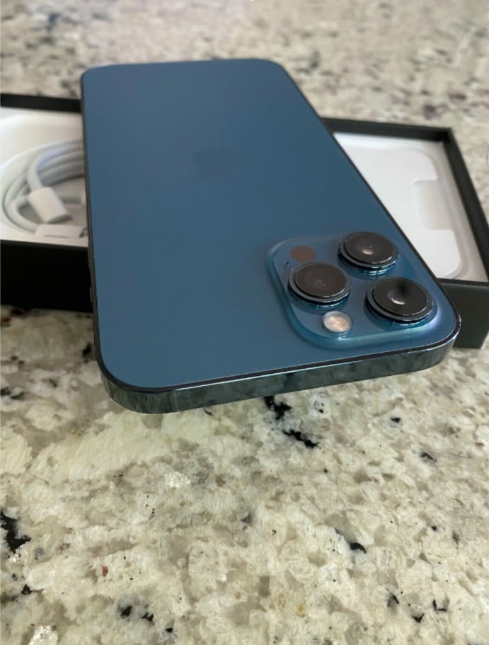 IPHONE 12 max pro