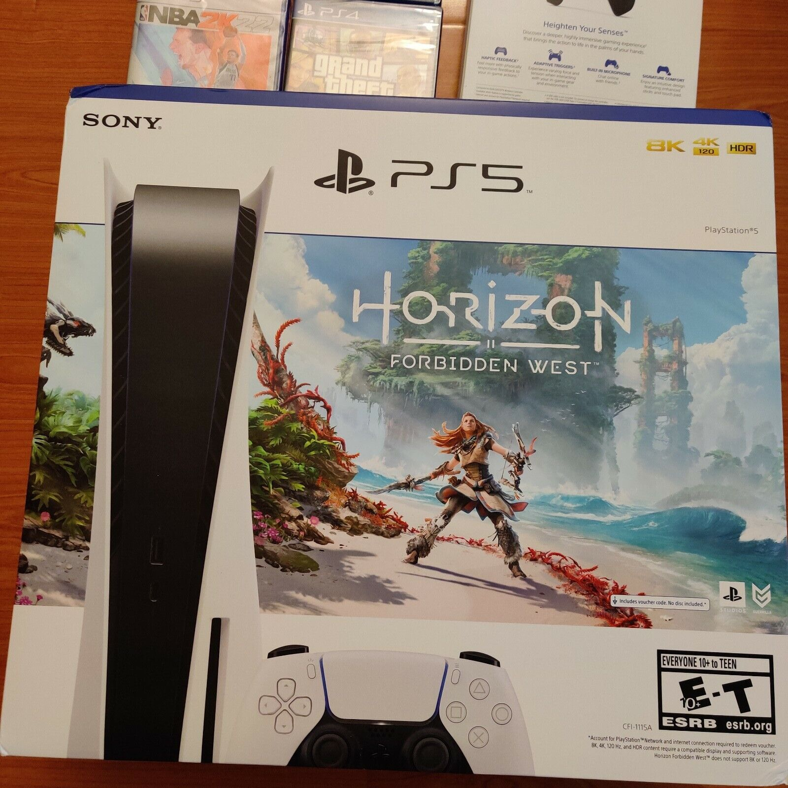 Sony PlayStation 5 Console Disc Version (PS5) Horizon Forbidden West Bundle