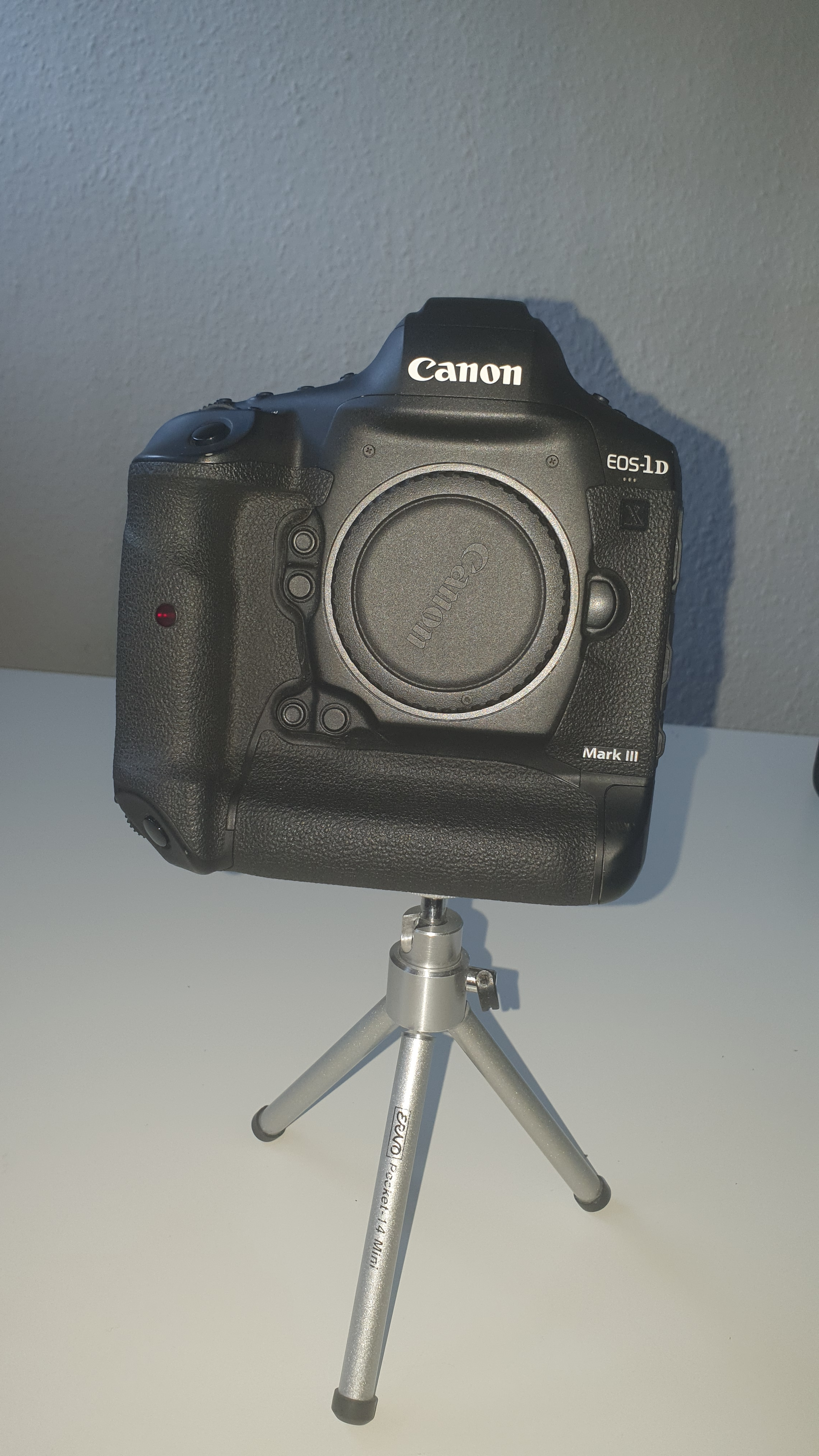 Canon 1 d x mark III