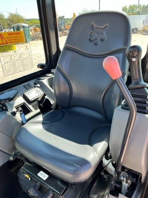 Mini Pelle Bobcat E26 , 2,7T , 2018