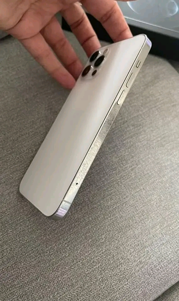 iPhone 12pro max - Miniature 3