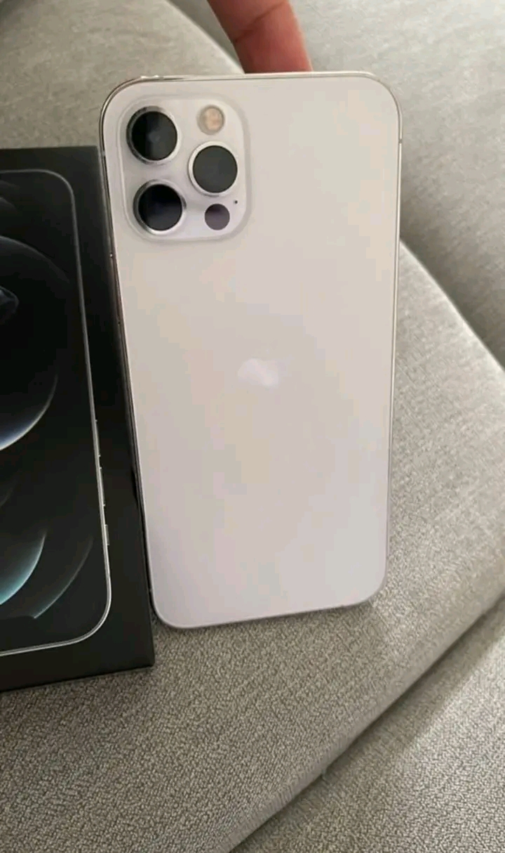 iPhone 12pro max - Miniature 2
