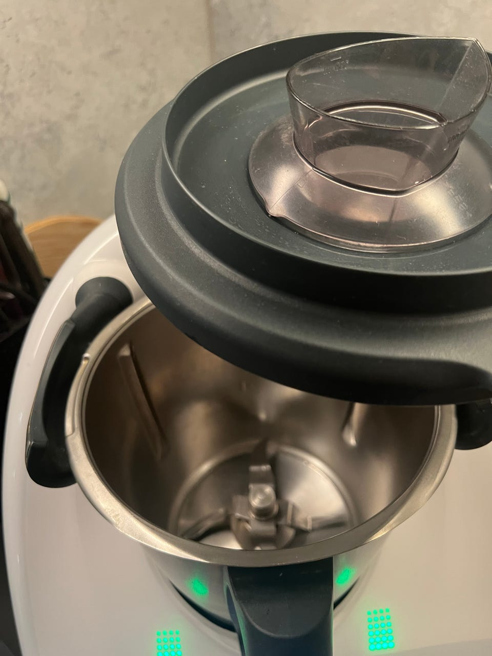 Thermomix TM5 avec accessoires à vendre. - Miniature 2