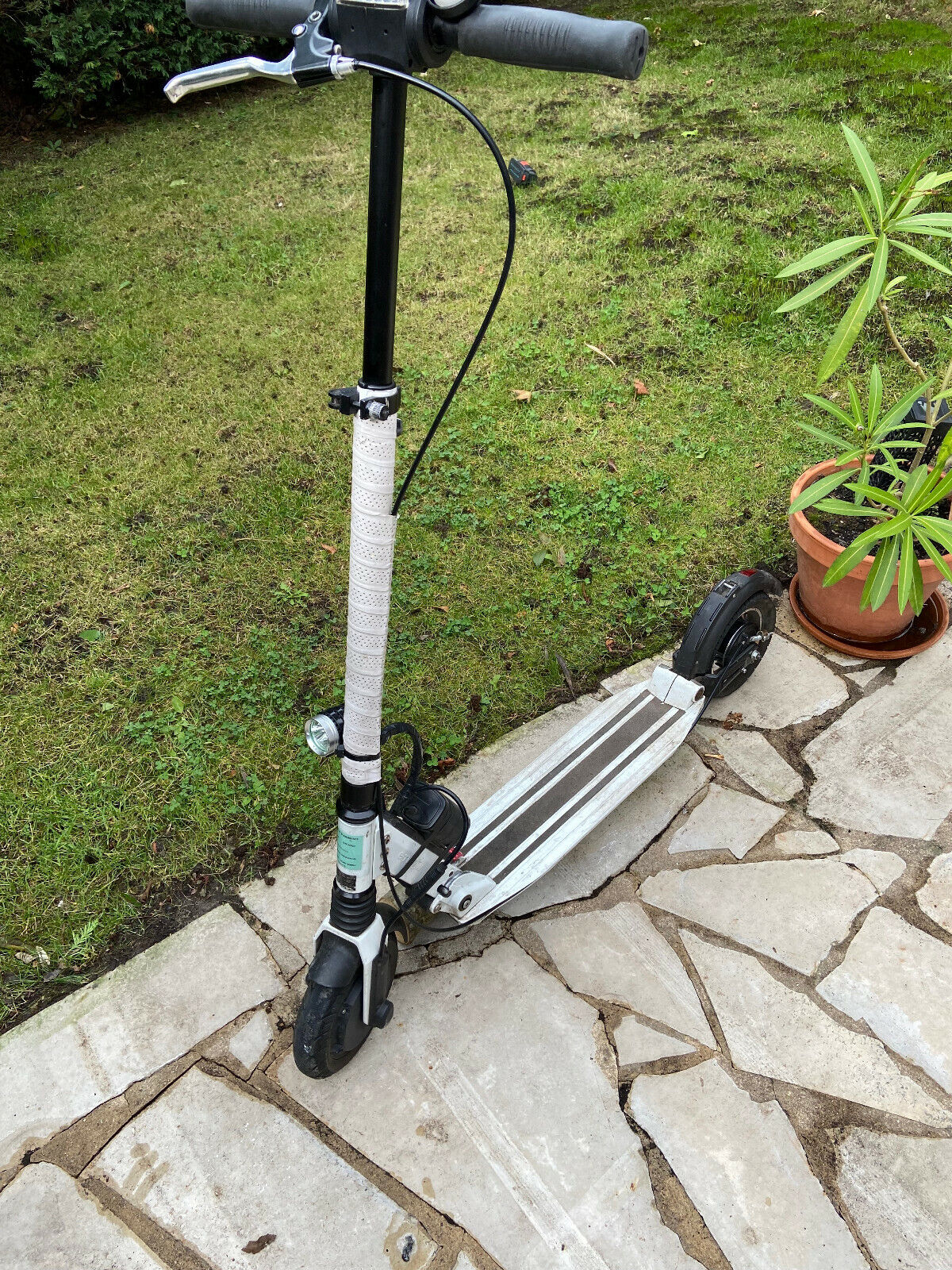 Trottinette electrique e-Twow Booster 33V 6.5.