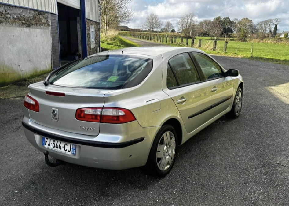 Renault Laguna d'occasion en excellent état - Miniature 2