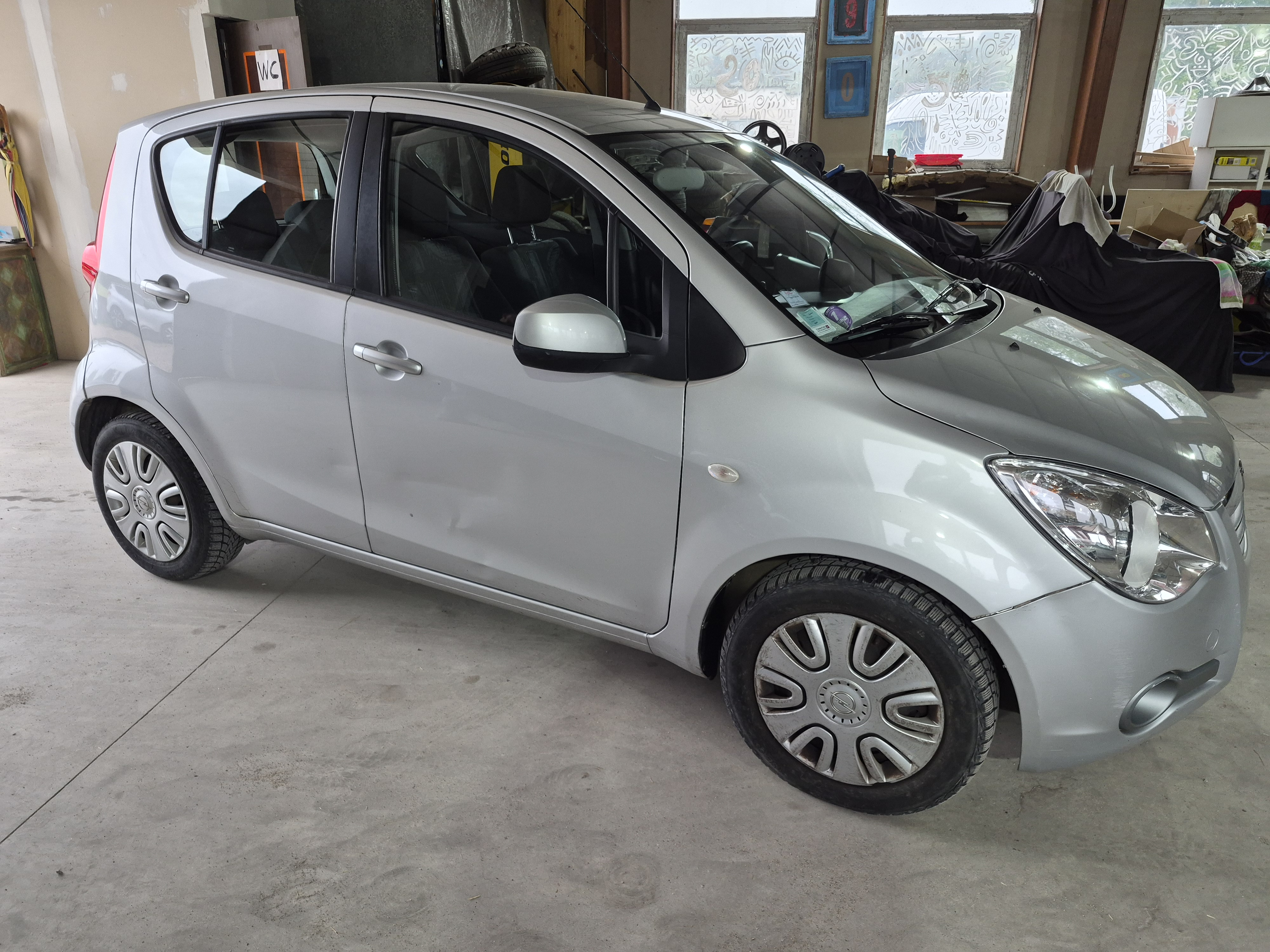 Opel Agila essence boîte automatique