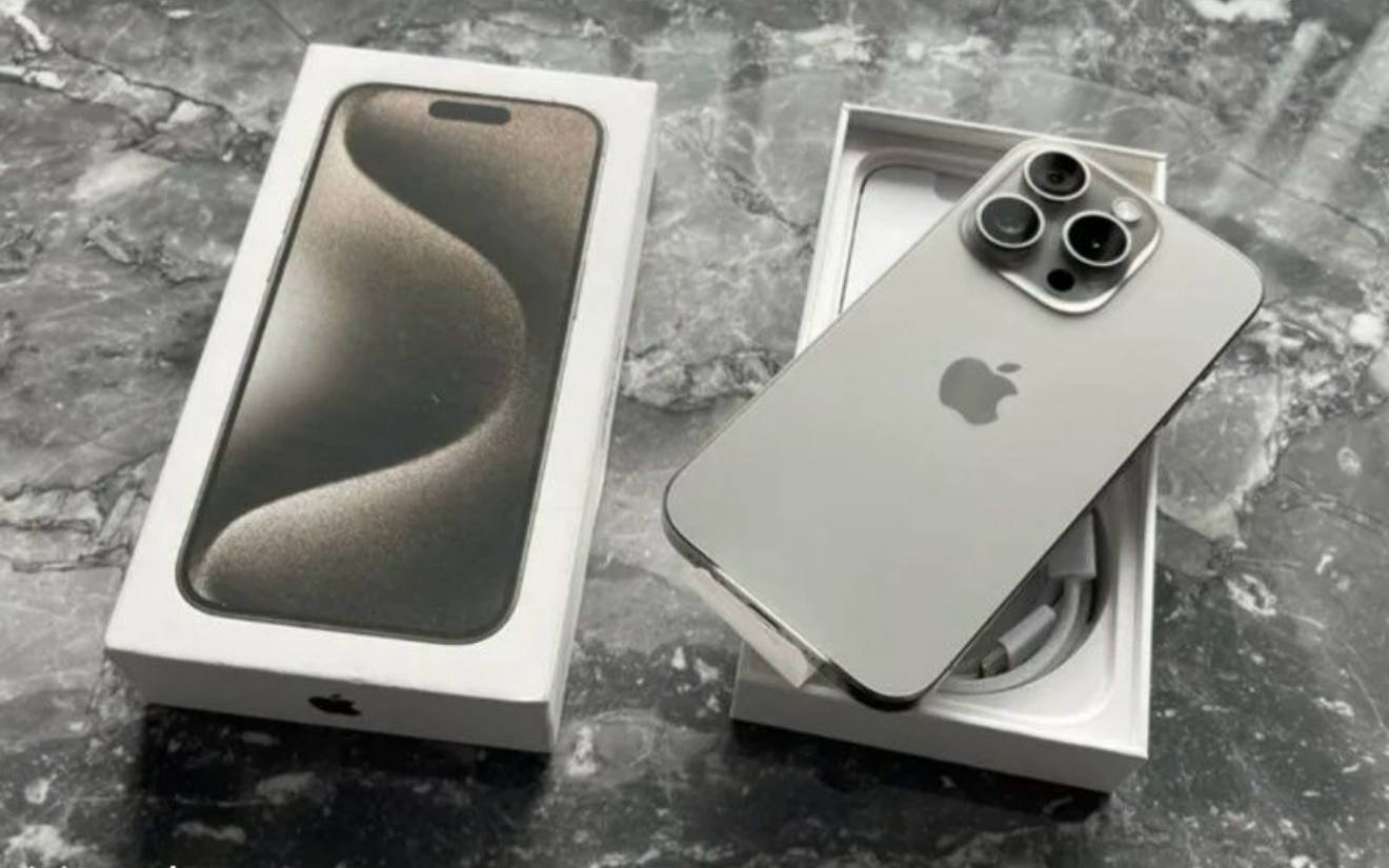 iPhone 15 Pro Max
