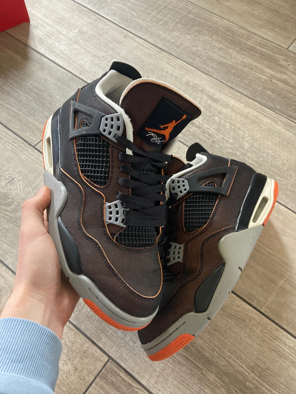 vendre urgent des Jordan 4