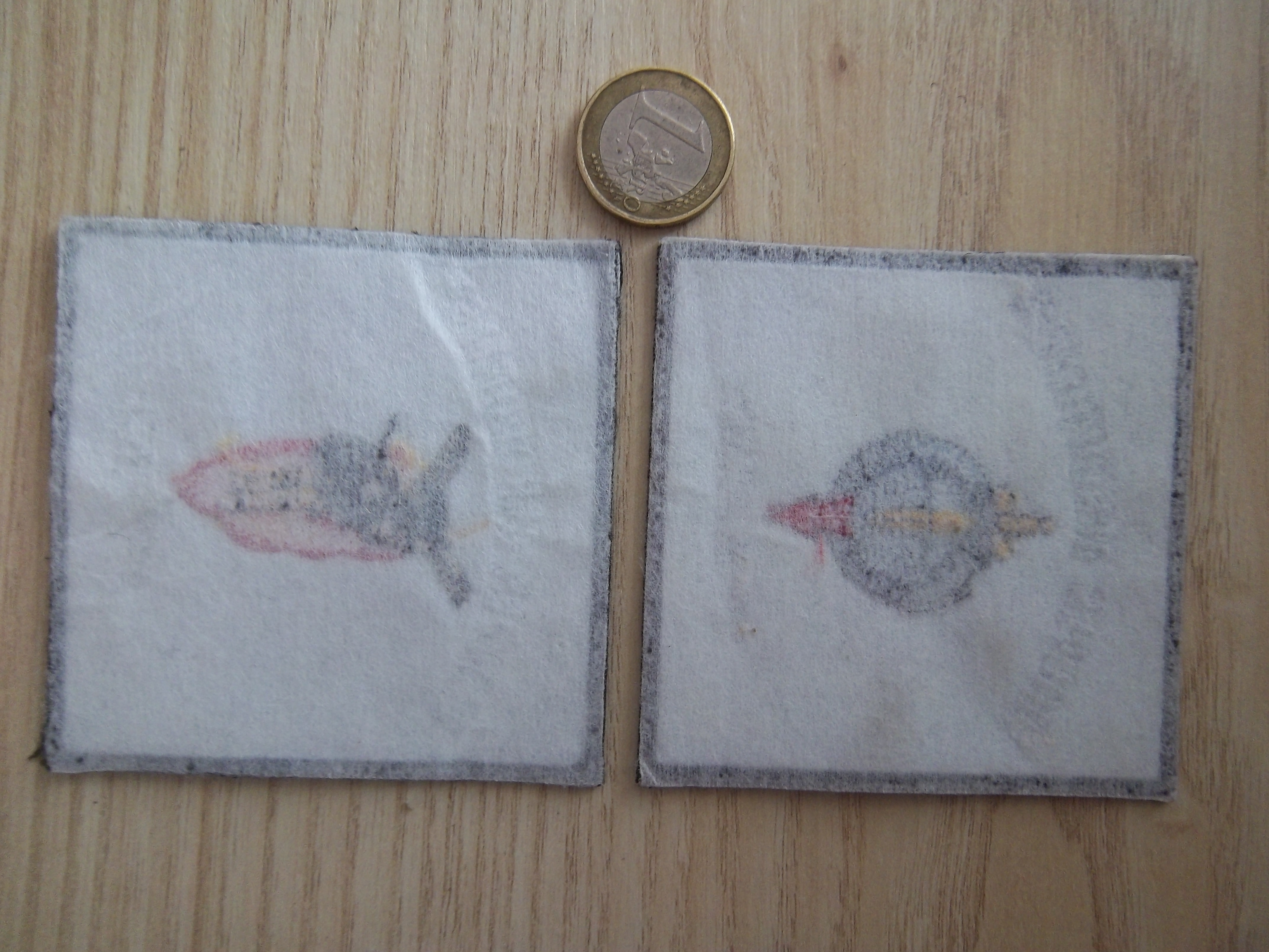 Lot d'écussons parachutistes et insignes de troupes aéroportées