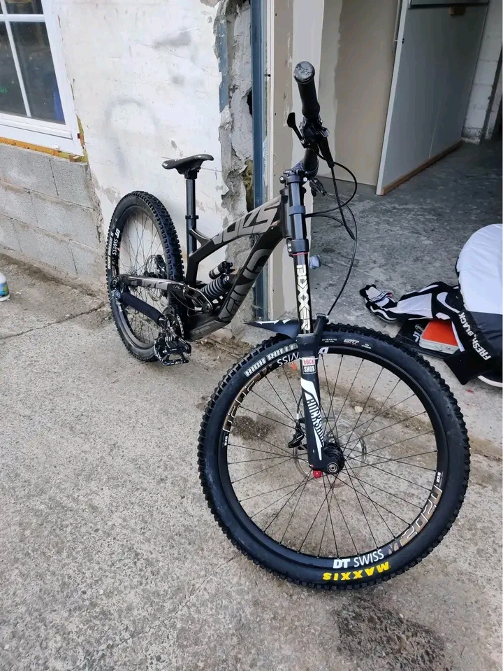 YT tues taille M
