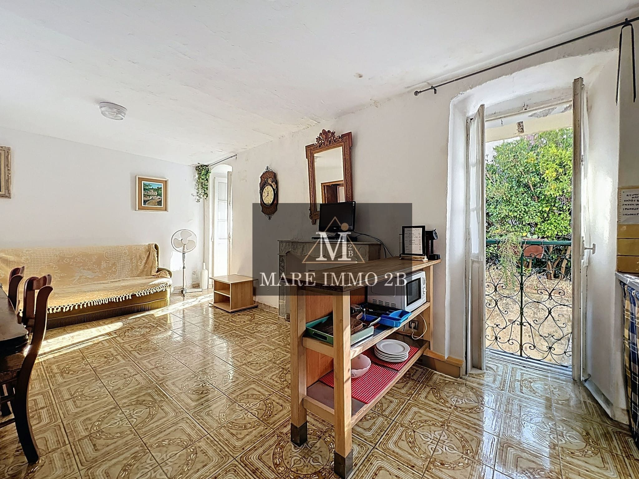 Maison de village avec différents appartements - Miniature 8
