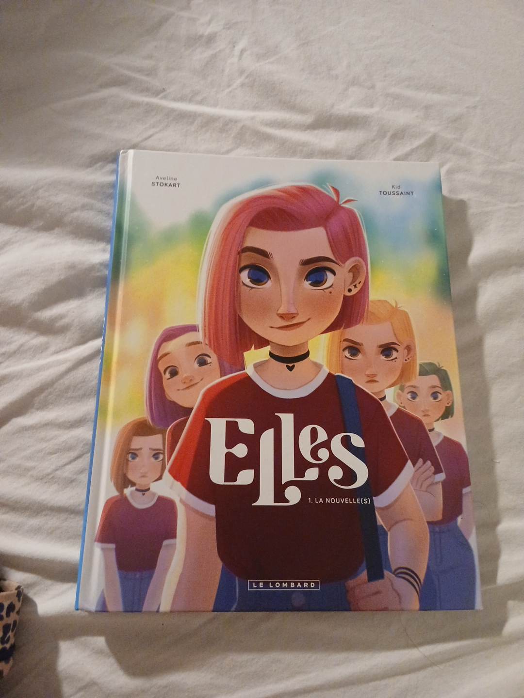 Livre "Elles" - Un voyage au cœur du féminin - Miniature 3