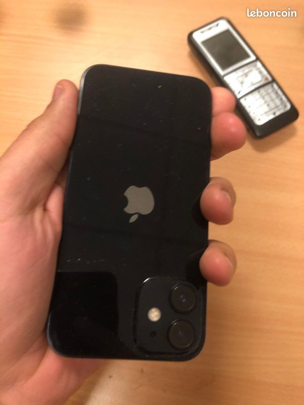 Téléphone iPhone 12 256gb - Miniature 4