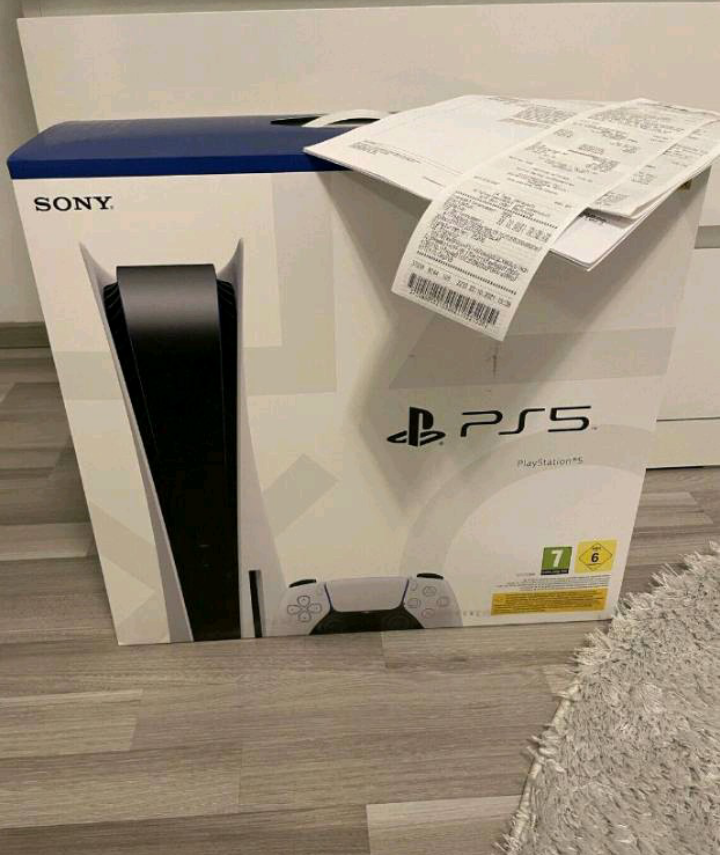 PlayStation 5 - Miniature 2