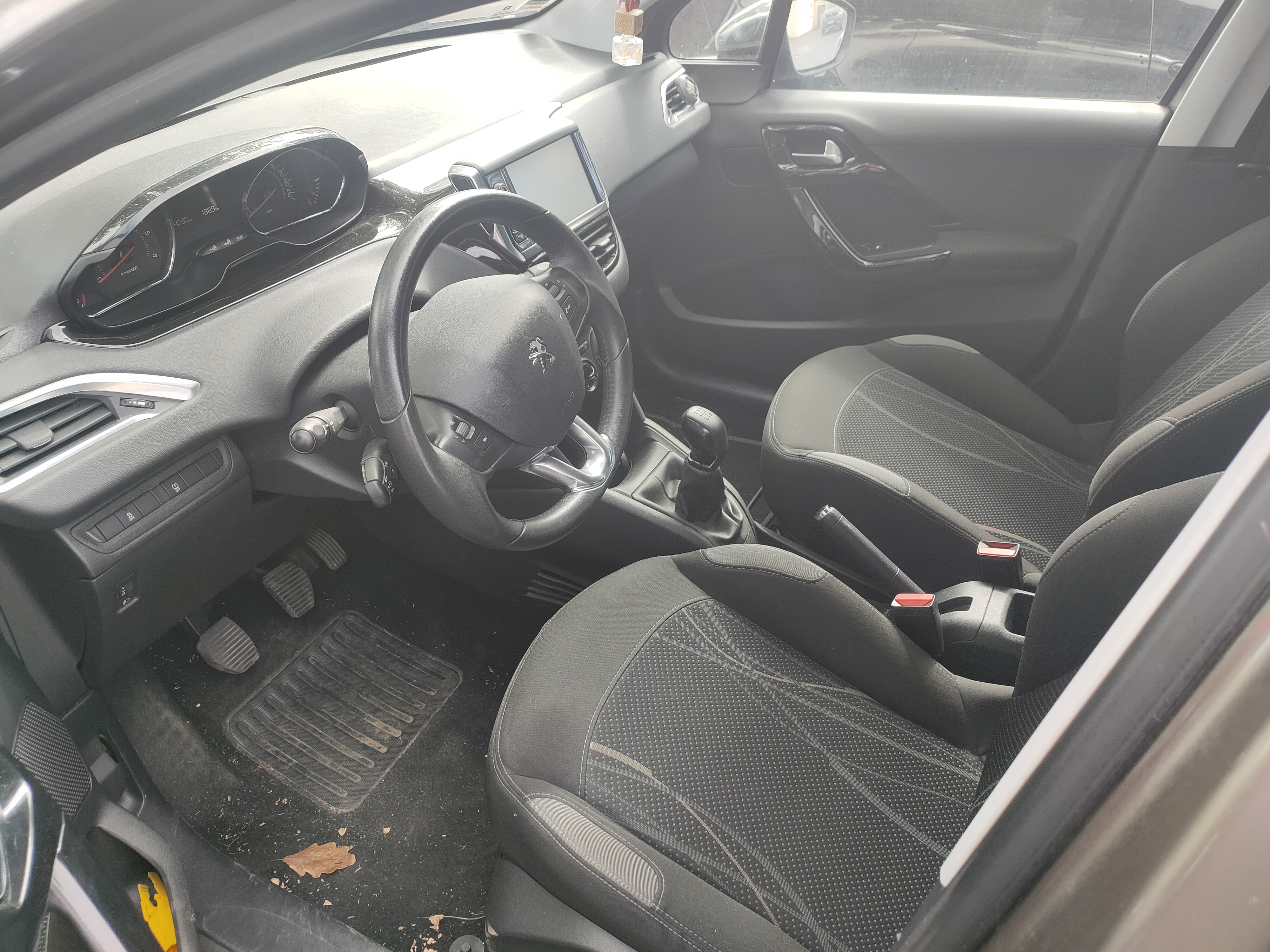 Peugeot 208 diesel 2014