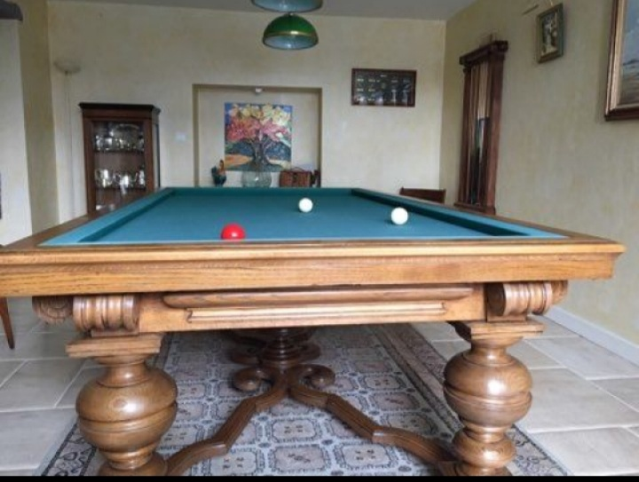 Billard et tout ses équipement - Miniature 2