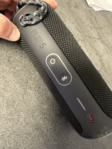 JBL Flip5 bluetooth