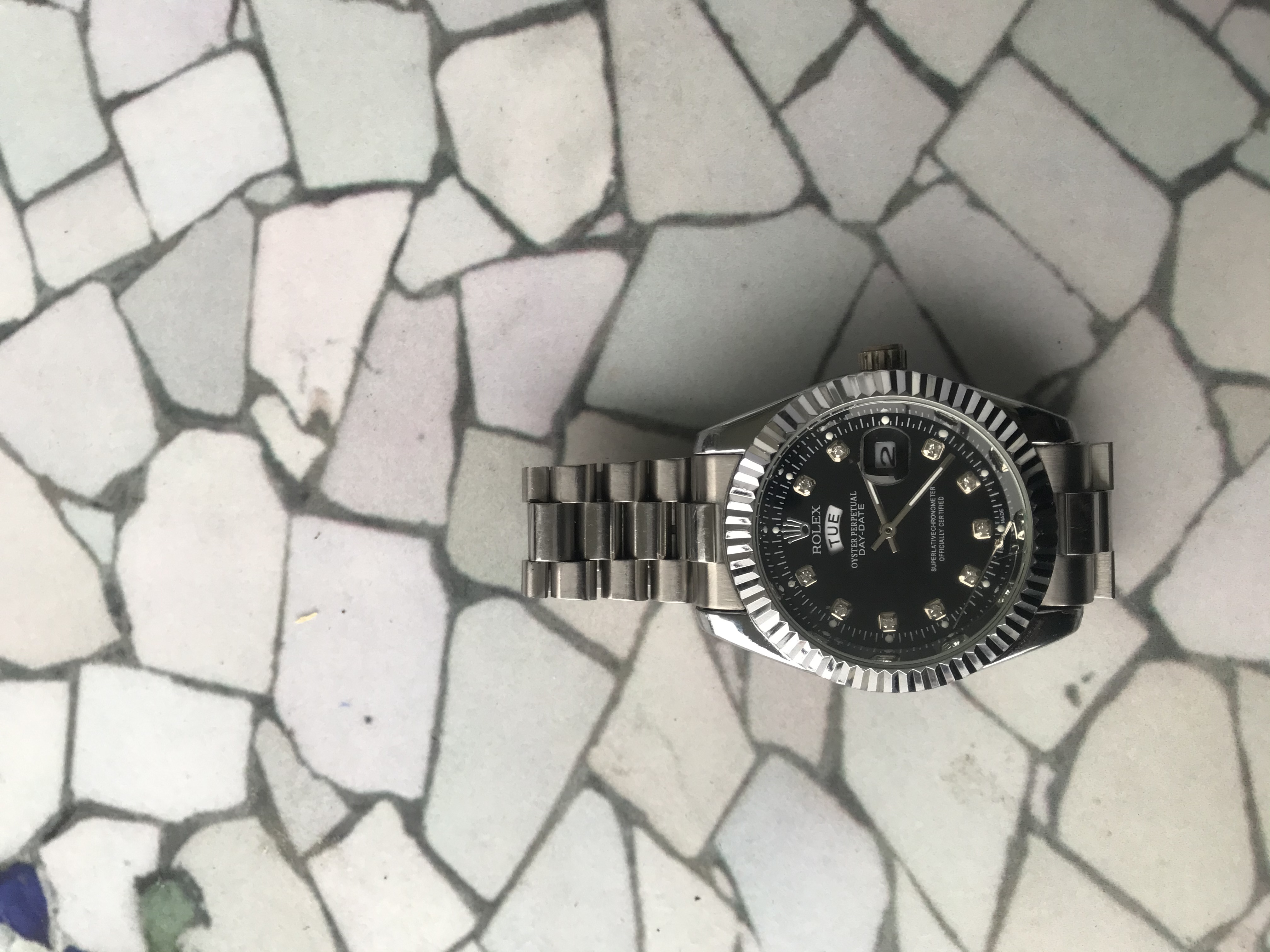 Montre rolex très moins chère