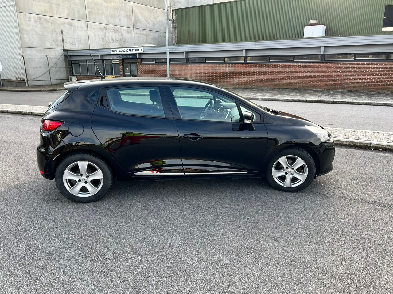 Renault Clio année 2013 - Miniature 2