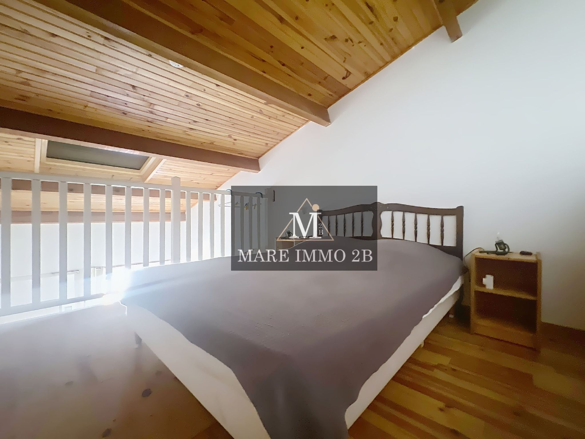 En Exclusivité :Studio mezzanine en dernier étage