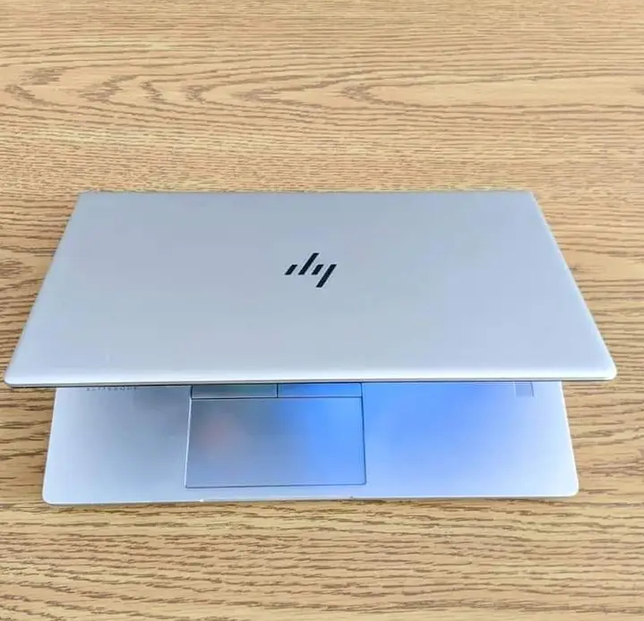 Ordinateur portable HP très neuf - Photo 1