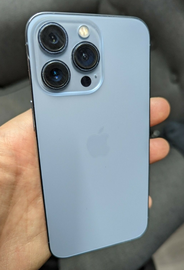 vente d'un apple iPhone 13 Pro - 128 Go - Sierra Blue (Sans Simlock - Miniature 4