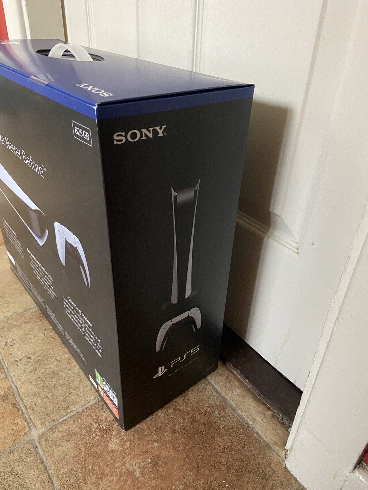 Sony PlayStation 5 PS5 Digital Edition Konsole brandneu & versiegelt - mit Rechnung - Miniature 8