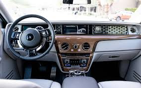 Rolls-Royce Phantom V12 EWB année 2023
