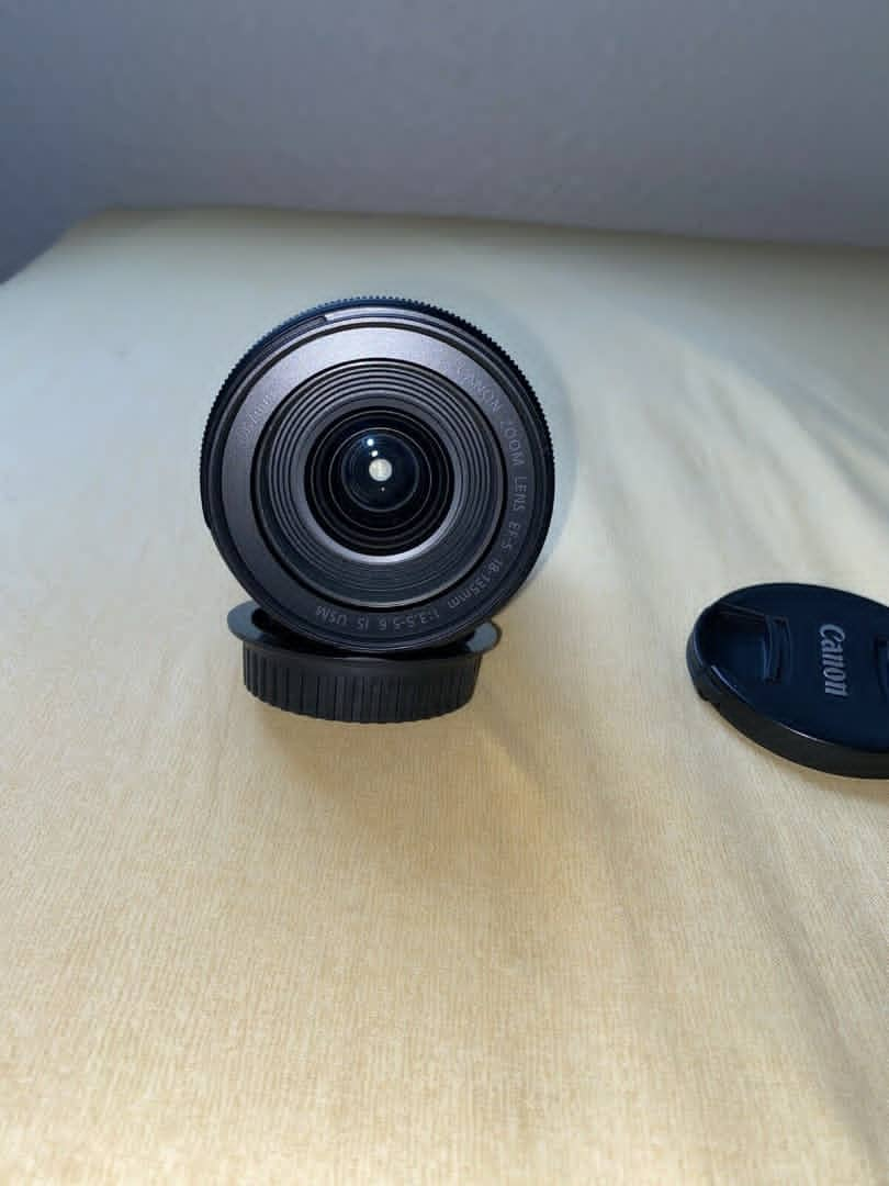 Canon EOS 800D Appareil Photo + Canon EF-S 18-135mm IS USM +Canon 18-55mm IS STM