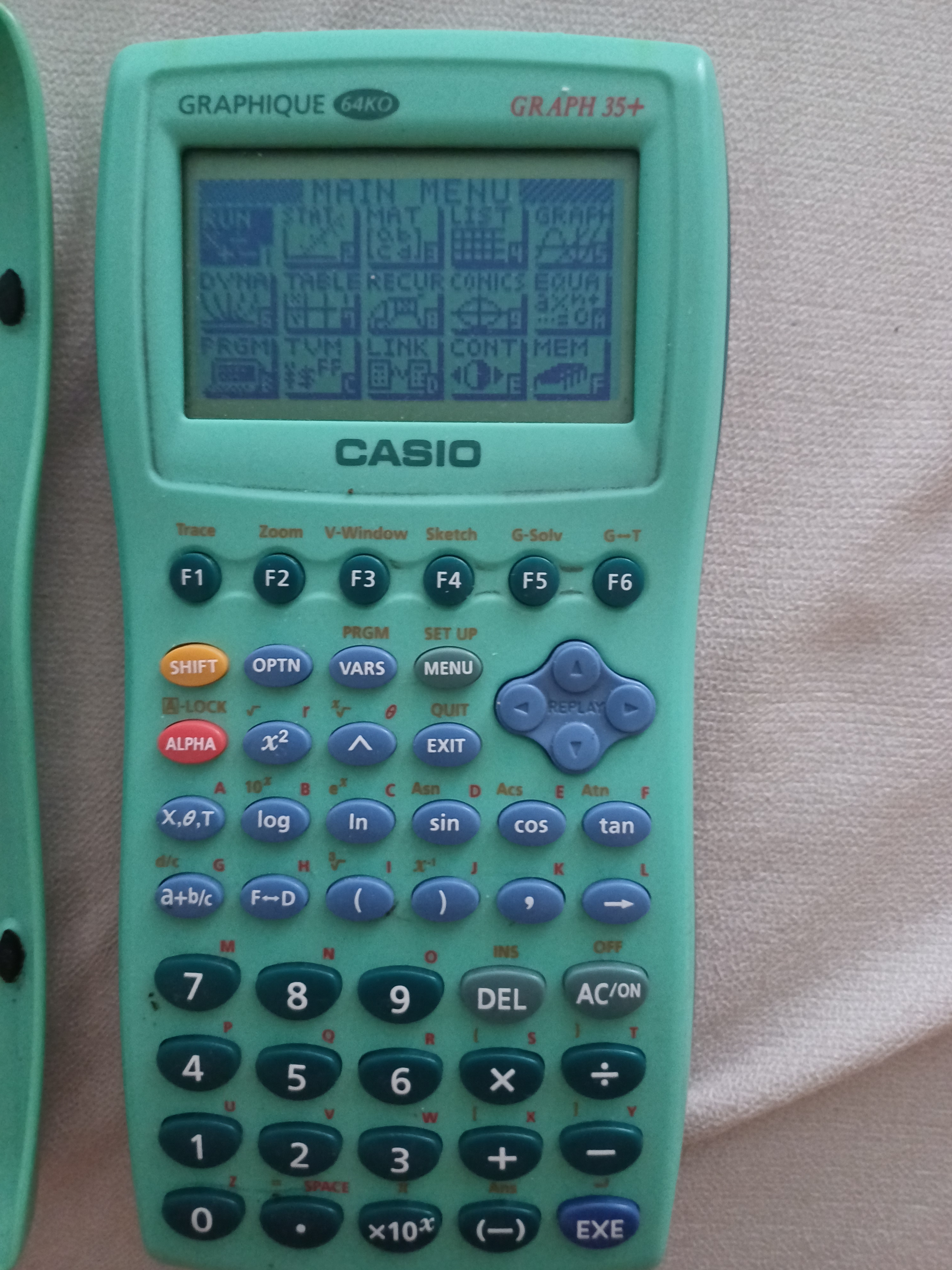 Calculatrice Casio Graph 35+ - Fiabilité à votre portée