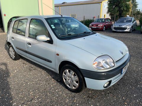 Renault Clio - 1.2 RXE - Gris clair Métallisé