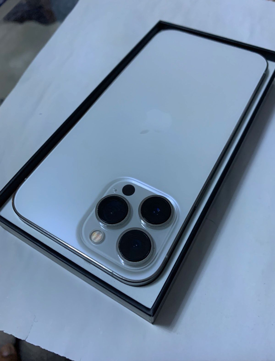 iPhone 12 Pro Max 128GB emballage d'origine. - Miniature 5
