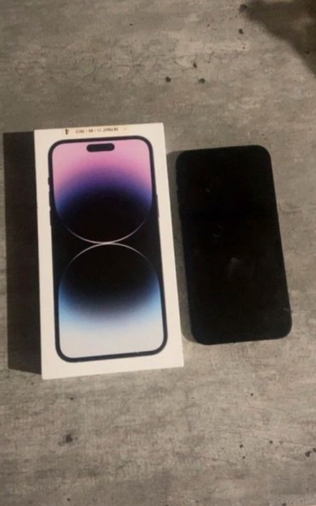 iPhone 15 en bon état