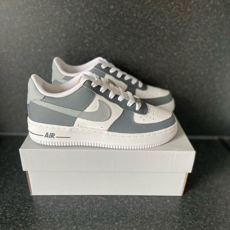 Les chaussures de luxe sont toujours disponibles à bon prix