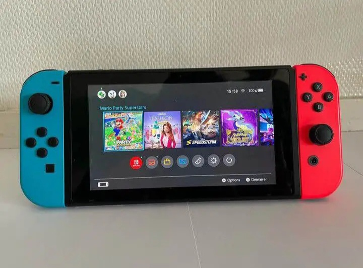 Switch Nintendo v2 à bon prix