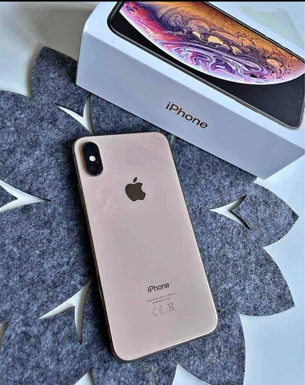 iPhone XS Max or avec boîte et accessoires