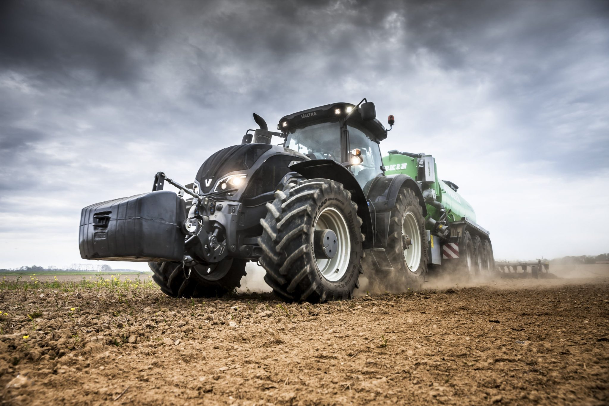 Tracteurs (tracteurs) Massey Ferguson MF 5710 SL D4 Ess