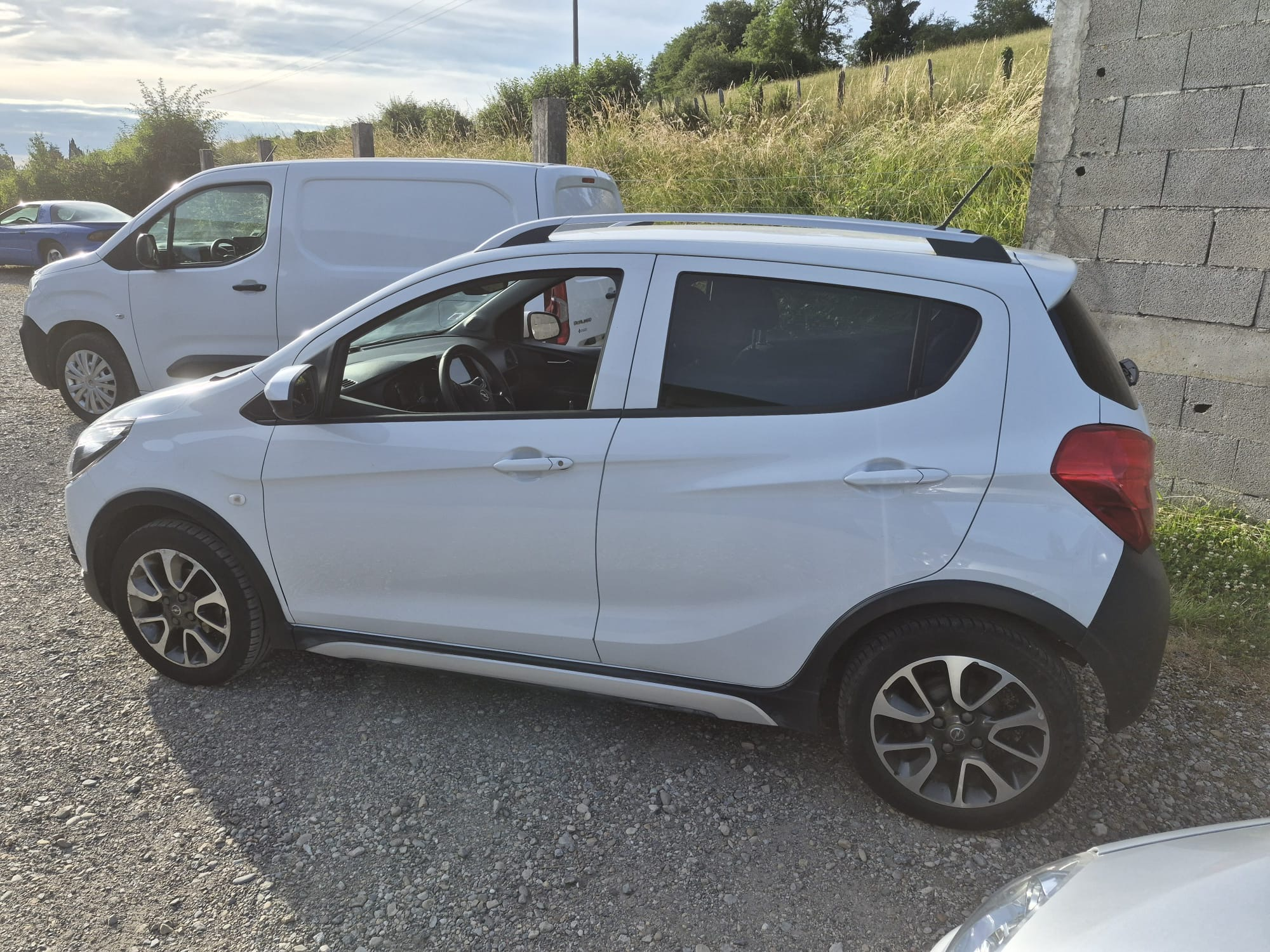Opel Karl série spéciale ROCKS 2018 - Miniature 4