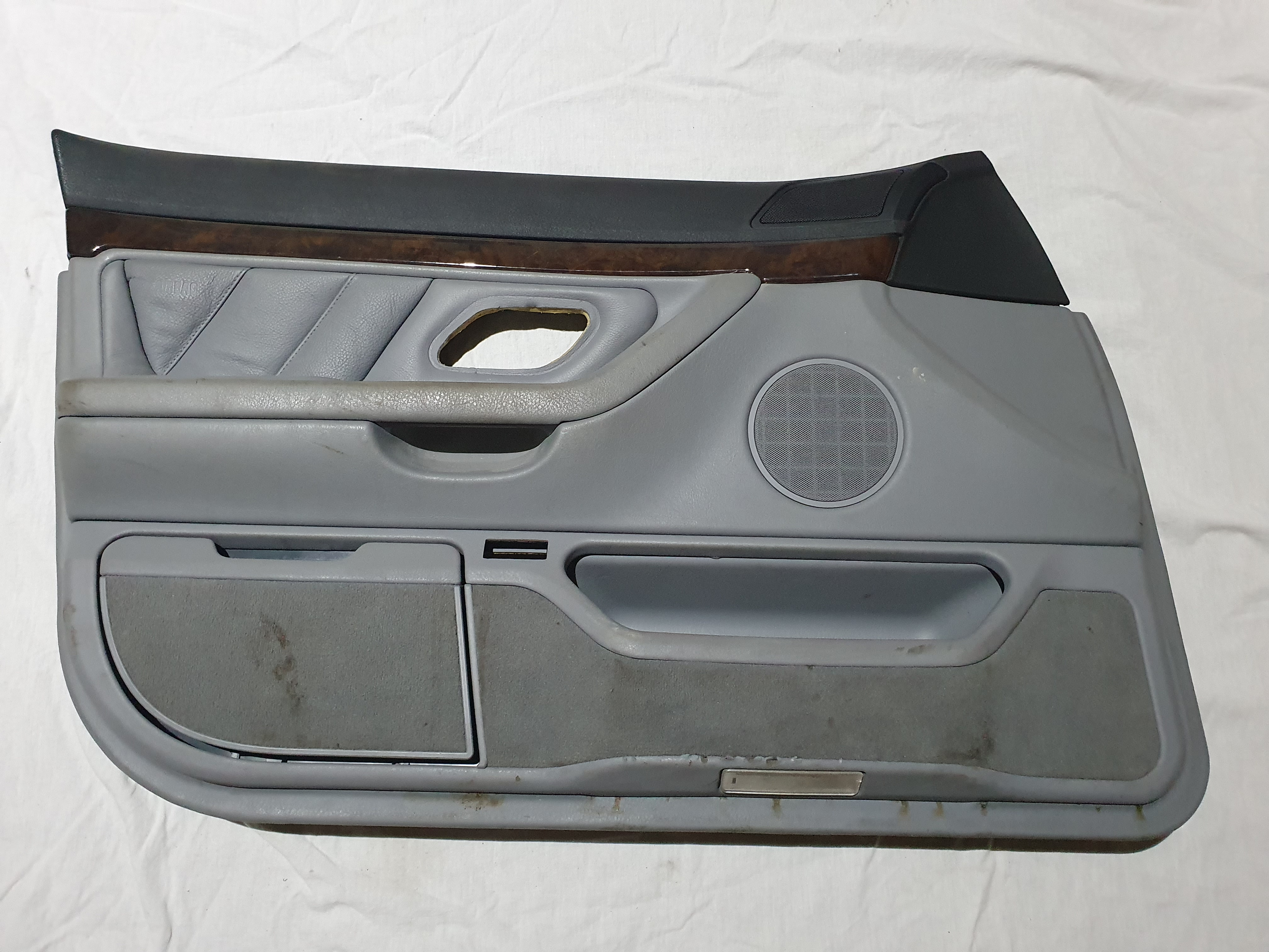Panneau de portière BMW E38 740