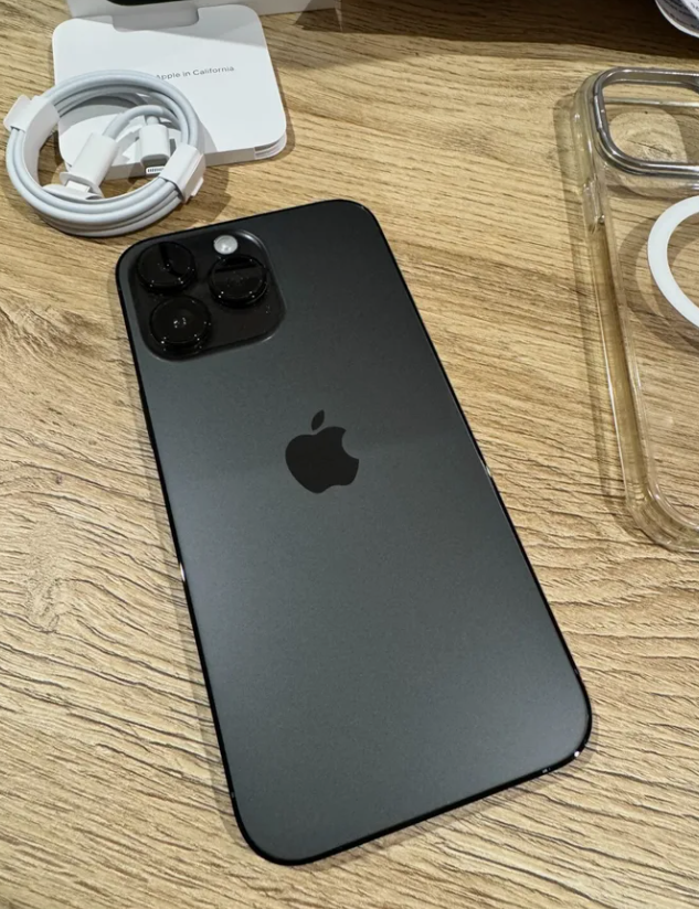 Apple iPhone 14 Pro Max - 256Go - Noir Sidéral (Déverrouillé)