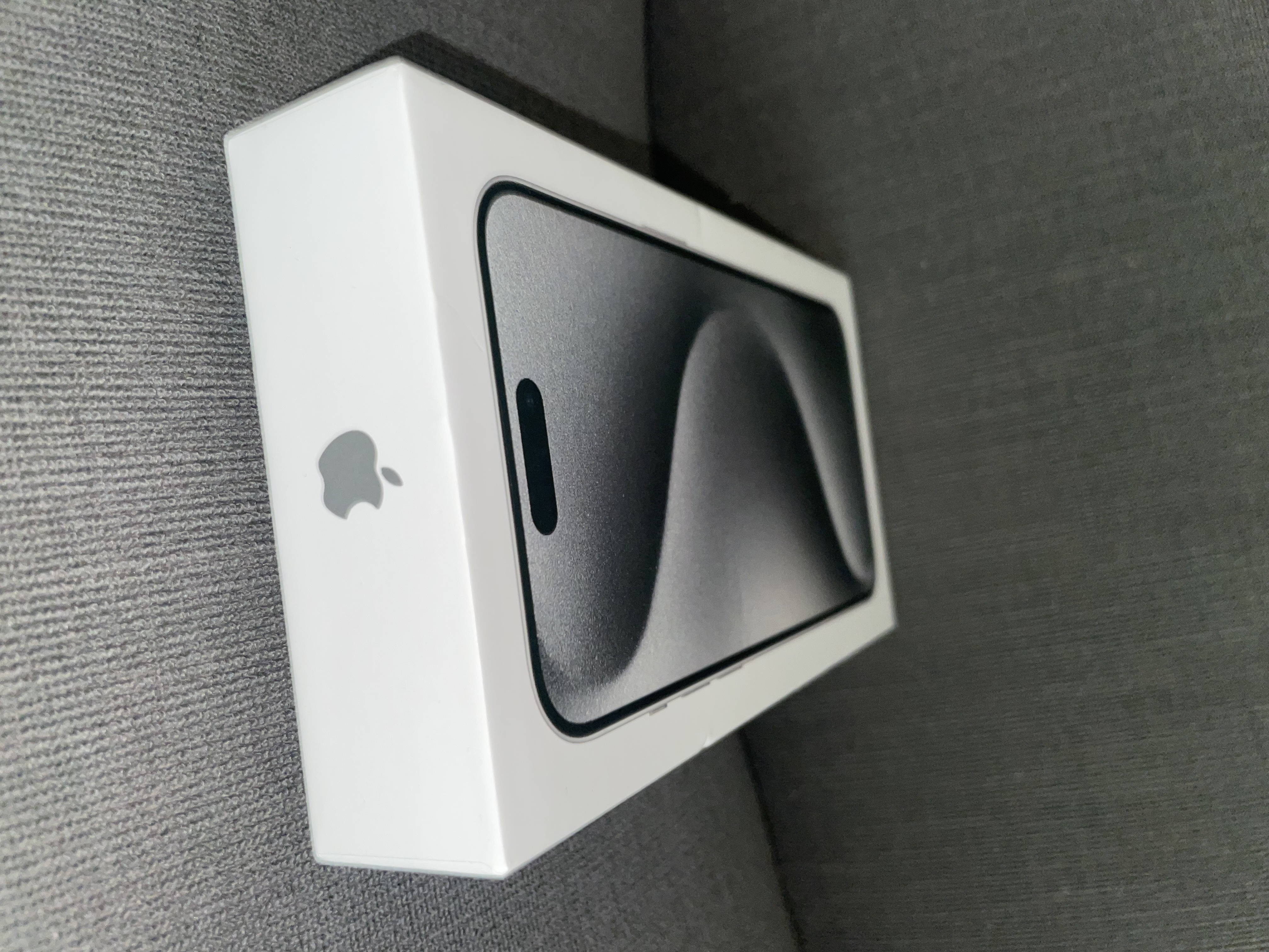 iPhone 15 pro max 1To