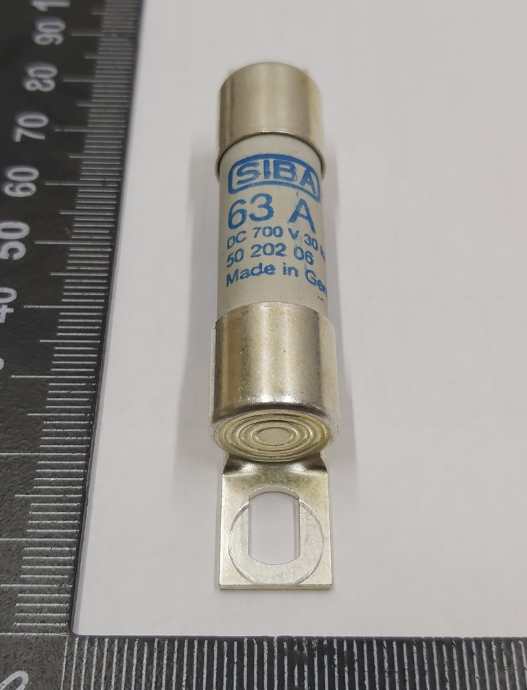Fusible haute tension batterie principale Tesla modèle 3 5020206-Uc - Miniature 2