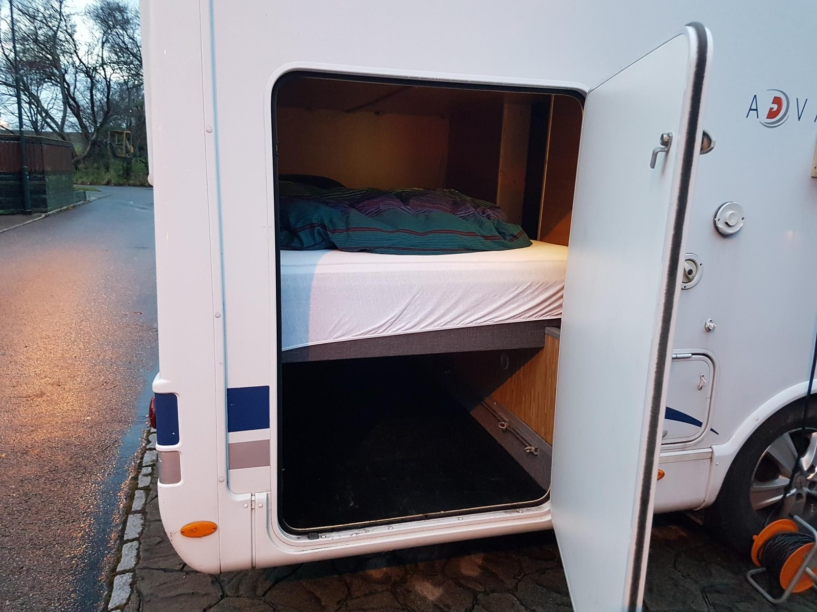 Camping Car Dethleffs Advantage 6771 - Miniature 2