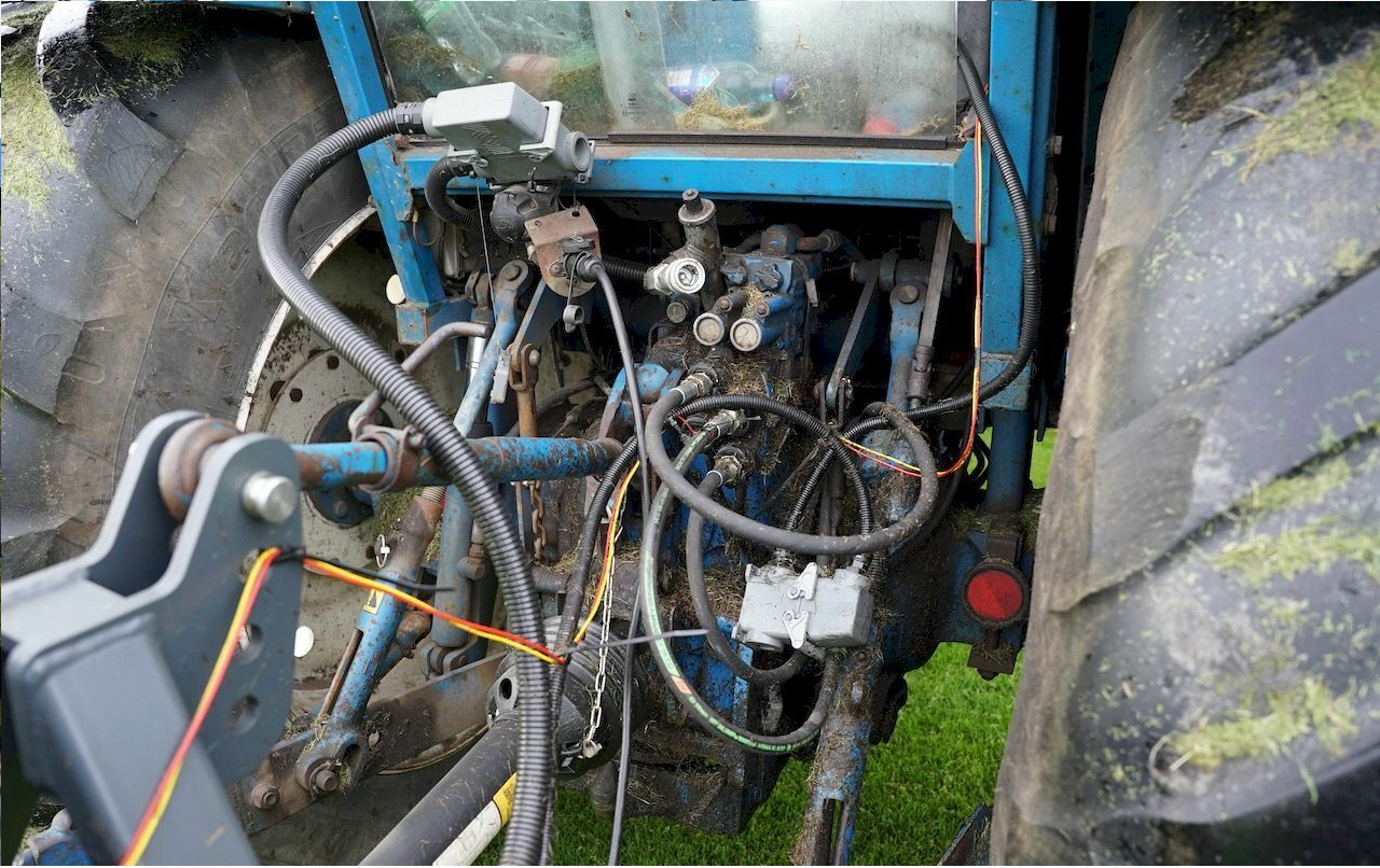 Ford 6410 TRACTEUR AGRICOLE