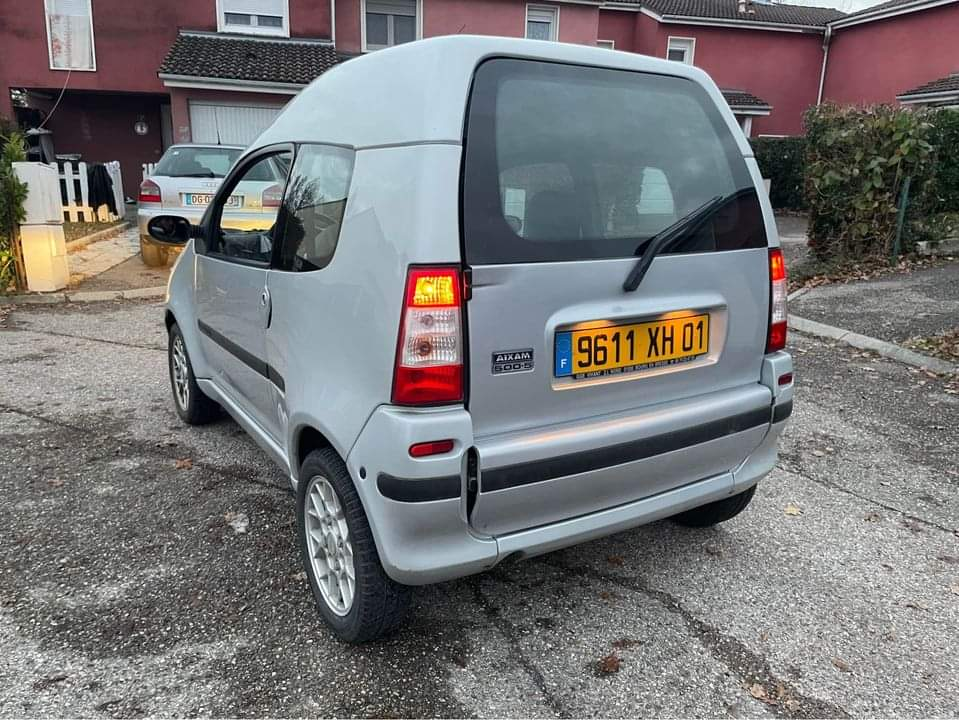 sans permis Aixam 500.5 - Miniature 3